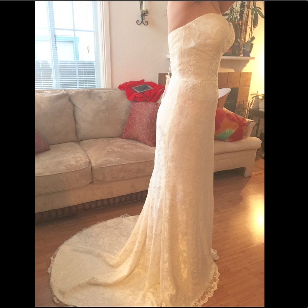 NWT Unaltered Ivory Lace Strapless Wedding Dress - Picture 8 of 11